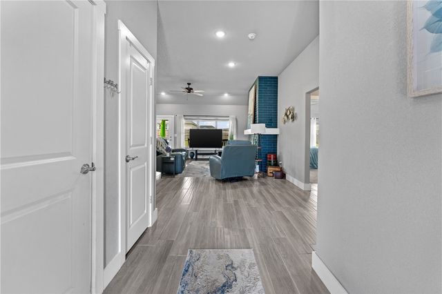705 W Jillian Street, Siloam Springs, AR 72761