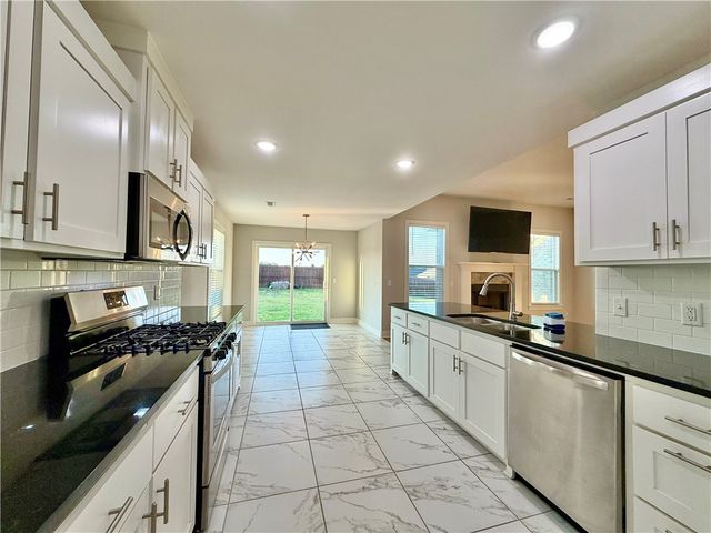 3692 Avon Avenue, Springdale, AR 72764