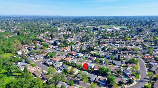 1027 Charleston Cir, Roseville, CA 95661