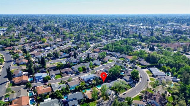 1027 Charleston Cir, Roseville, CA 95661