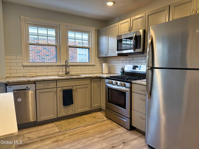 81 Edgecomb Street, Albany, NY 12209