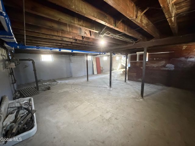 81 Edgecomb Street, Albany, NY 12209