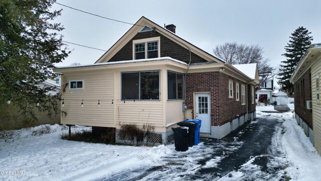 81 Edgecomb Street, Albany, NY 12209