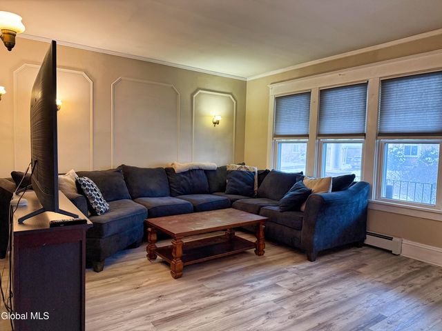 81 Edgecomb Street, Albany, NY 12209