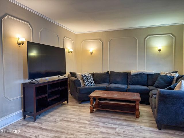 81 Edgecomb Street, Albany, NY 12209