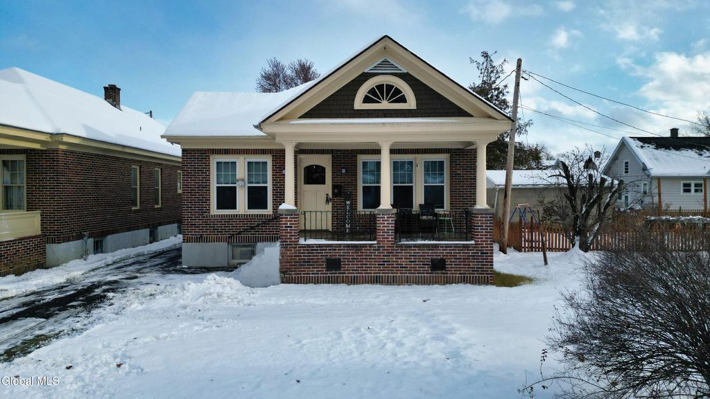 81 Edgecomb Street, Albany, NY 12209