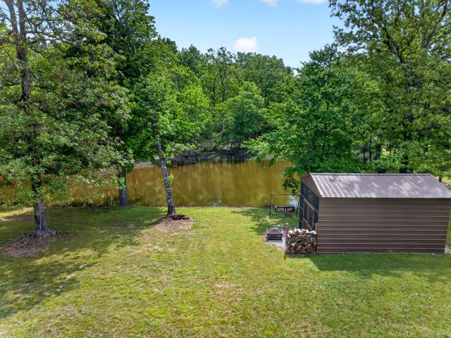 147 Napier Rd, Hohenwald, TN 38462