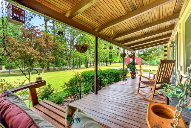 147 Napier Rd, Hohenwald, TN 38462