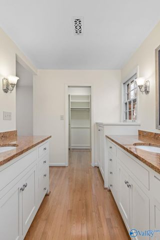 2102 Woodcliff Road, Huntsville, AL 35801