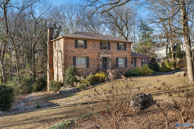 2102 Woodcliff Road, Huntsville, AL 35801