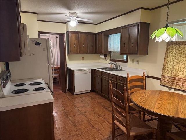 1575 Regency Drive, Mobile, AL 36693