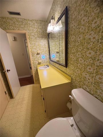 1575 Regency Drive, Mobile, AL 36693