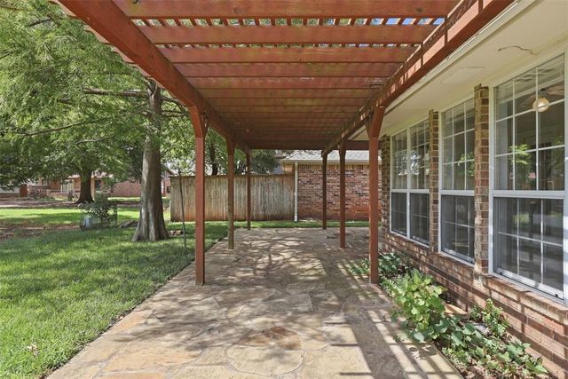 4737 Hemlock Circle, Oklahoma City, OK 73162