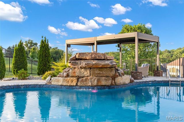 205 Westleigh Court, O'fallon, MO 63385