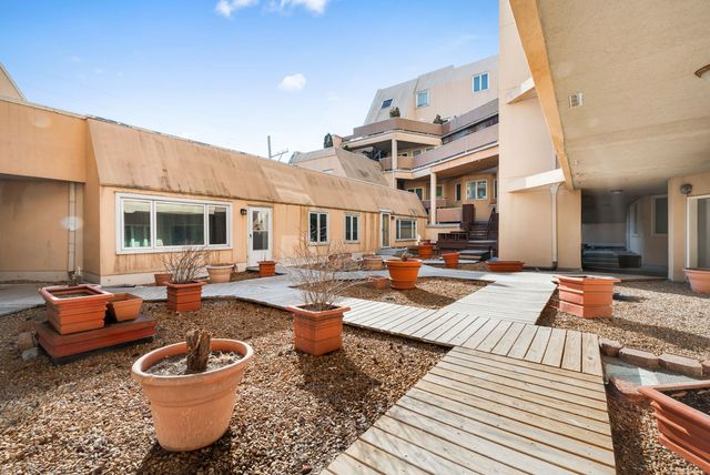 6337 Roosevelt Road 107, Berwyn, IL 60402