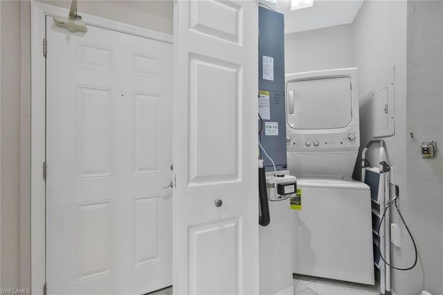 12065 Summergate CIR 101, Fort Myers, FL 33913