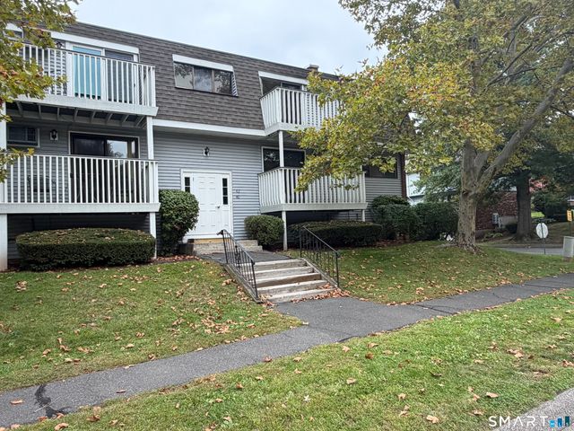 42 Churchill Drive 42, Newington, CT 06111