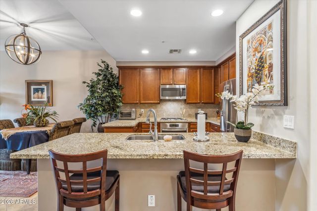 36600 N CAVE CREEK Road D11, Cave Creek, AZ 85331