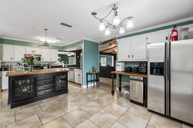 82 E Meadowlark Road, Lawton, OK 73507