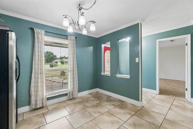 82 E Meadowlark Road, Lawton, OK 73507