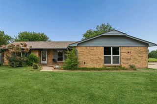 82 E Meadowlark Road, Lawton, OK 73507