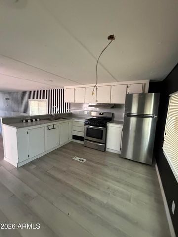 9501 E BROADWAY Road 113, Mesa, AZ 85208