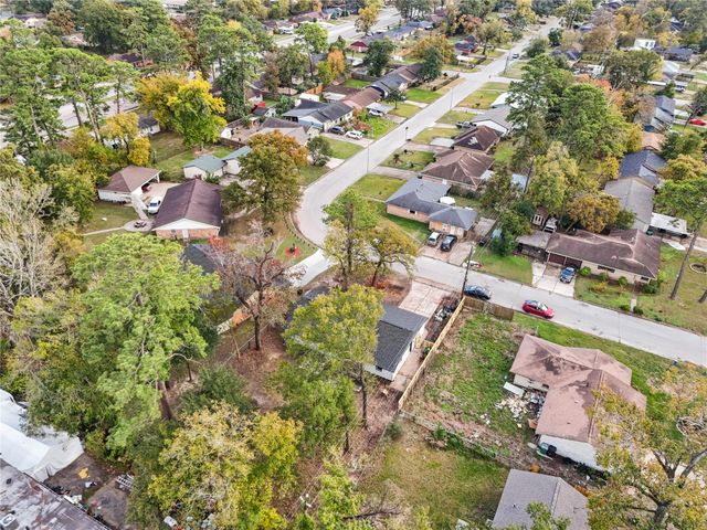 10534 Rockaway Drive, Houston, TX 77016