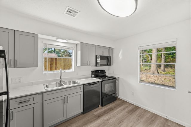 10534 Rockaway Drive, Houston, TX 77016