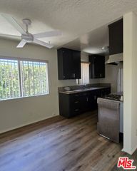 2219 Crenshaw Boulevard 3, Los Angeles, CA 90016