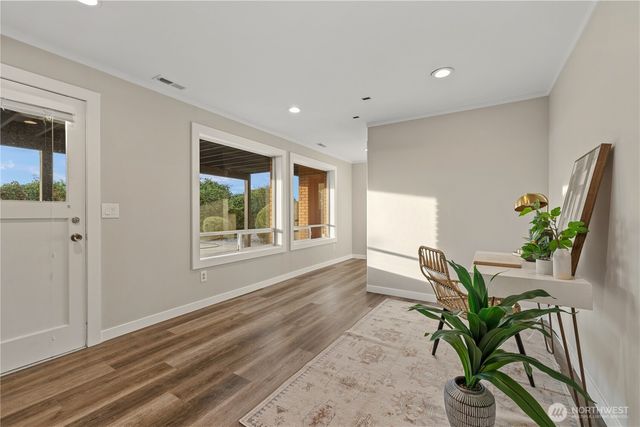 675 SW Franklin Court, Oak Harbor, WA 98277