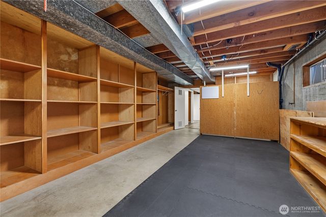 675 SW Franklin Court, Oak Harbor, WA 98277