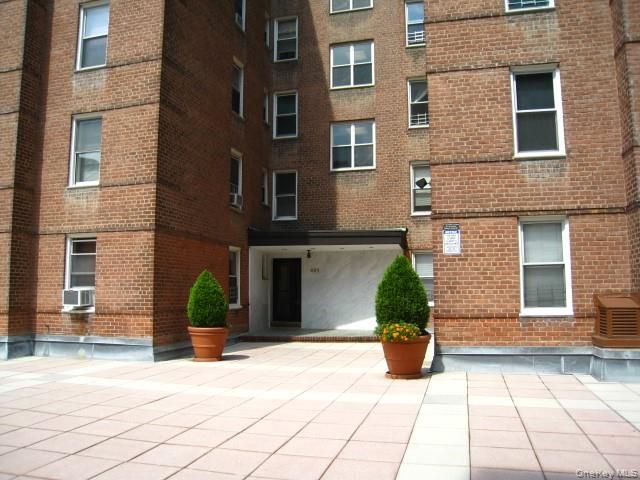 491 Riverdale Avenue 6D, Yonkers, NY 10705