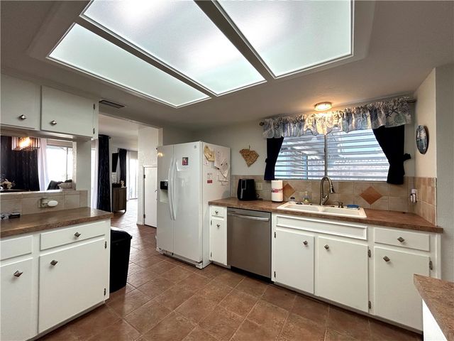 840 Cliff Dr 4, Portland, TX 78374