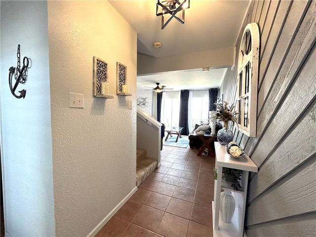 840 Cliff Dr 4, Portland, TX 78374