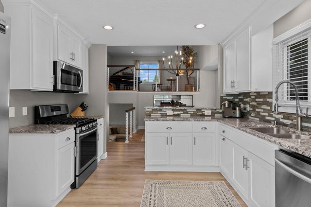 9840 Kirkwood Lane N, Maple Grove, MN 55369