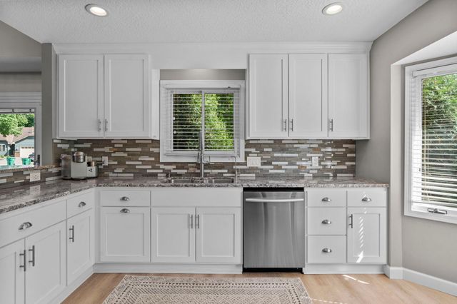 9840 Kirkwood Lane N, Maple Grove, MN 55369