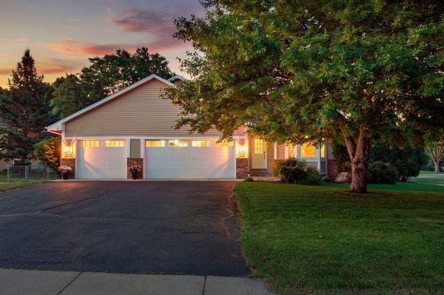 9840 Kirkwood Lane N, Maple Grove, MN 55369