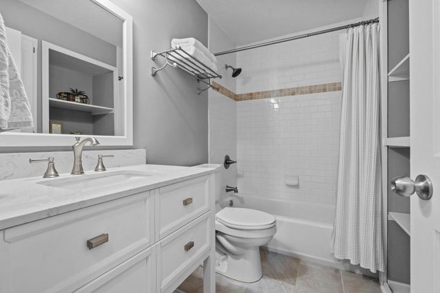 9840 Kirkwood Lane N, Maple Grove, MN 55369