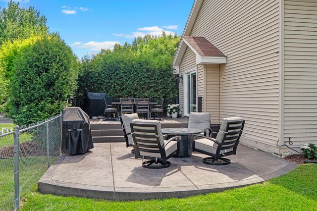 9840 Kirkwood Lane N, Maple Grove, MN 55369