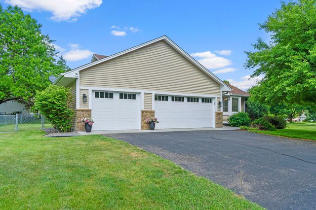 9840 Kirkwood Lane N, Maple Grove, MN 55369
