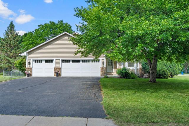 9840 Kirkwood Lane N, Maple Grove, MN 55369