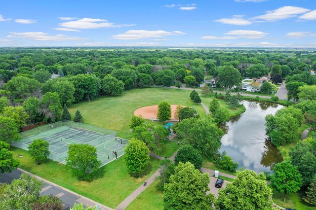 9840 Kirkwood Lane N, Maple Grove, MN 55369