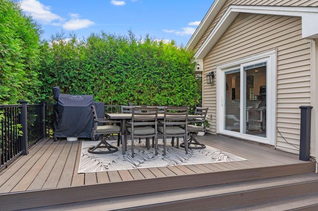 9840 Kirkwood Lane N, Maple Grove, MN 55369