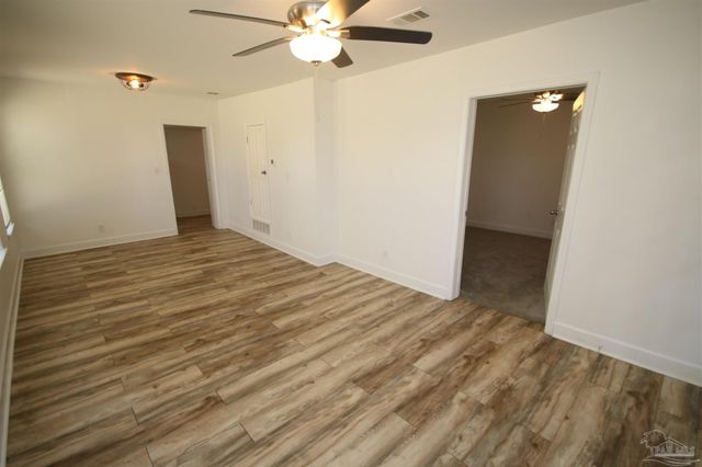 4308 Floridatown Rd, Pace, FL 32571