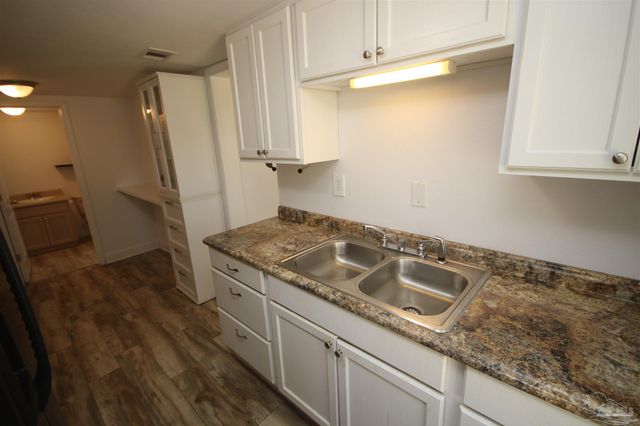 4308 Floridatown Rd, Pace, FL 32571