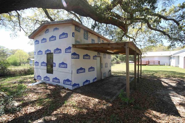 4308 Floridatown Rd, Pace, FL 32571