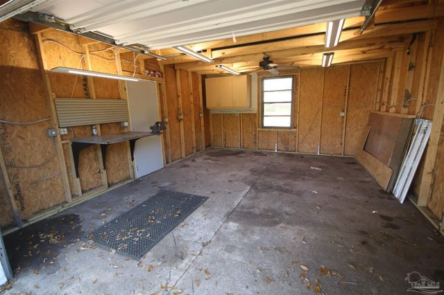 4308 Floridatown Rd, Pace, FL 32571