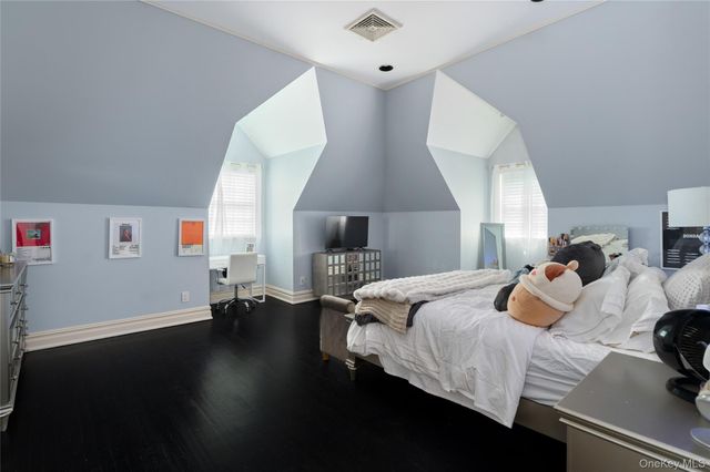 17 Great Hill Farms Road, Bedford, NY 10506