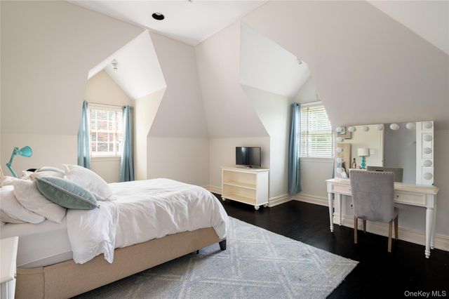 17 Great Hill Farms Road, Bedford, NY 10506