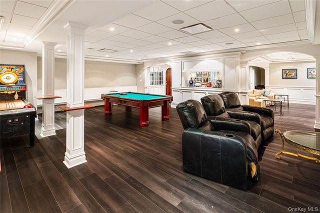 17 Great Hill Farms Road, Bedford, NY 10506